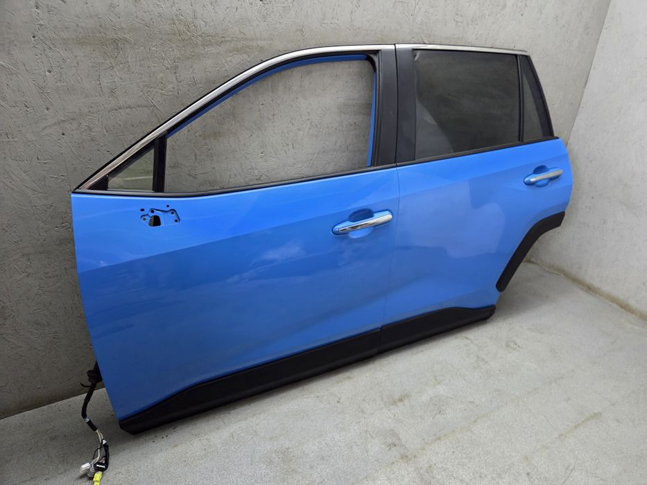Двері ліві 8w9 Toyota Rav4 XA50 розборка hybrid xle le limited 2018 -