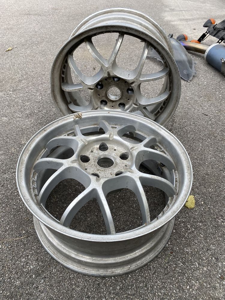 Felgi chevrolet  camaro 1996r 2szt lekko uszkodzone USA