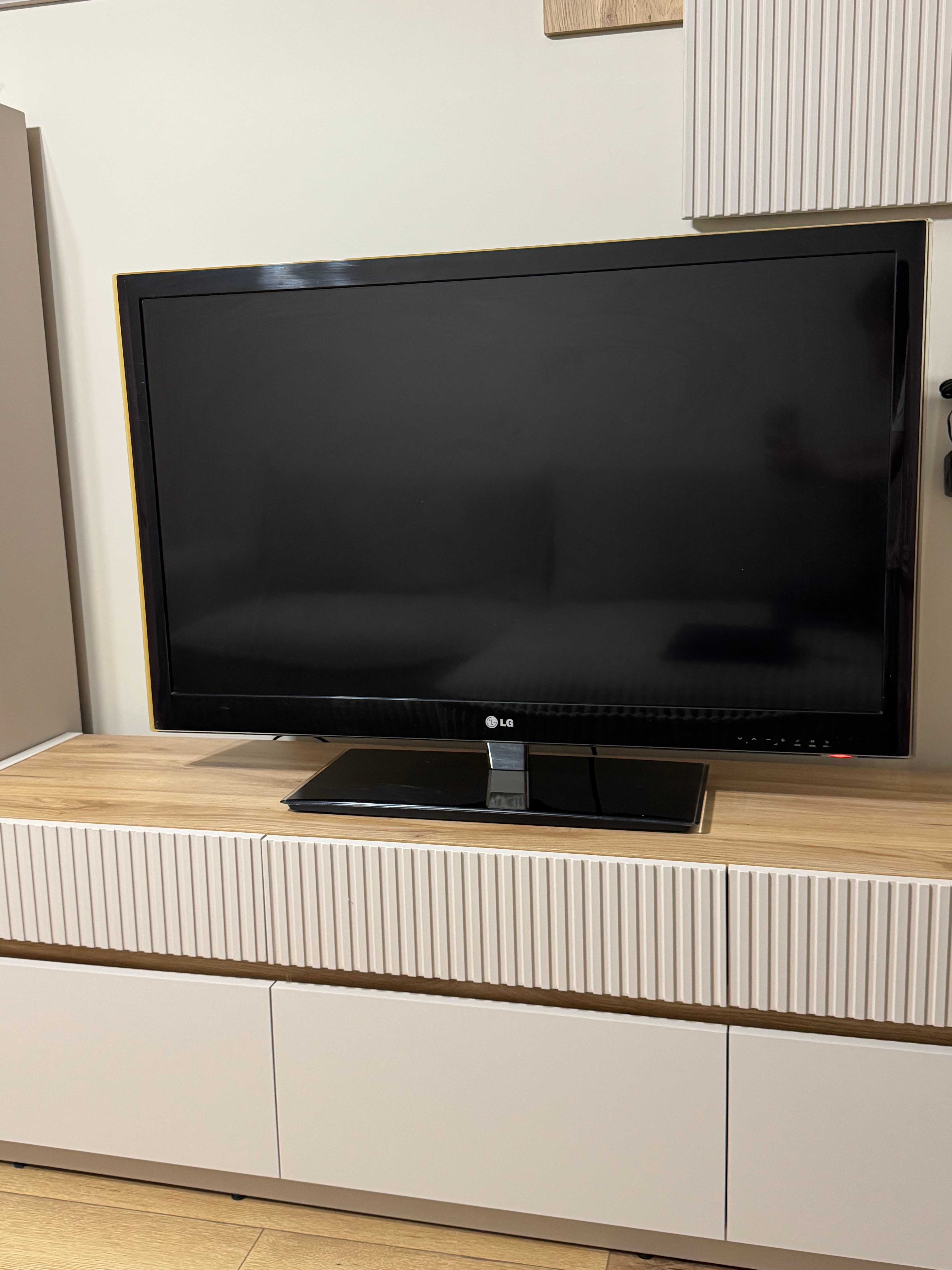 Telewizor LG 42 cale