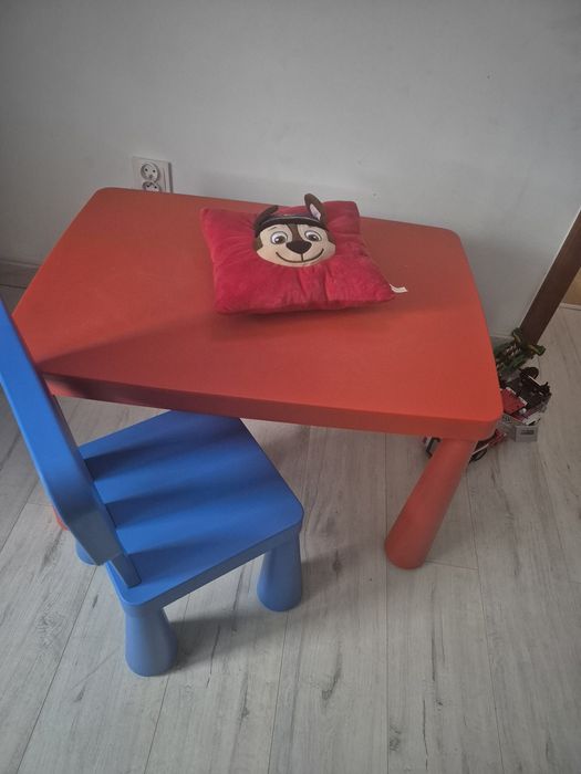 Stolik I krzesełko mamut Ikea