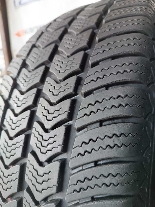 Зимові шини 215/65 R16C Semperit van grip 2