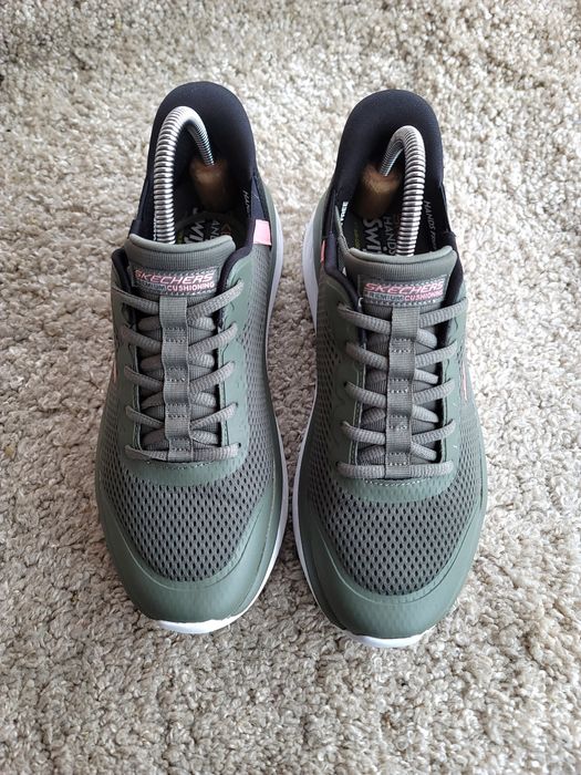 SKECHERS р 39-40 Америка Оригінал! Бігові кроссовки