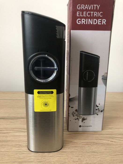 Grawitacyjny mlynek do soli i pieprzu wbudowany akumulator