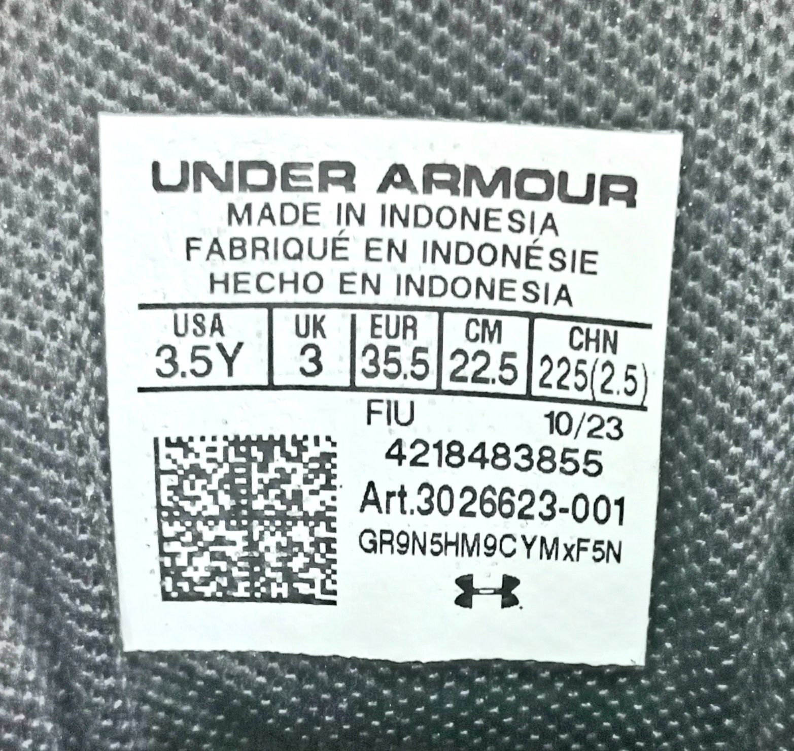 Buty czarne Under Armour GS Curry 3Z7 rozmiar 35,5 ,wkładka 22,5 cm