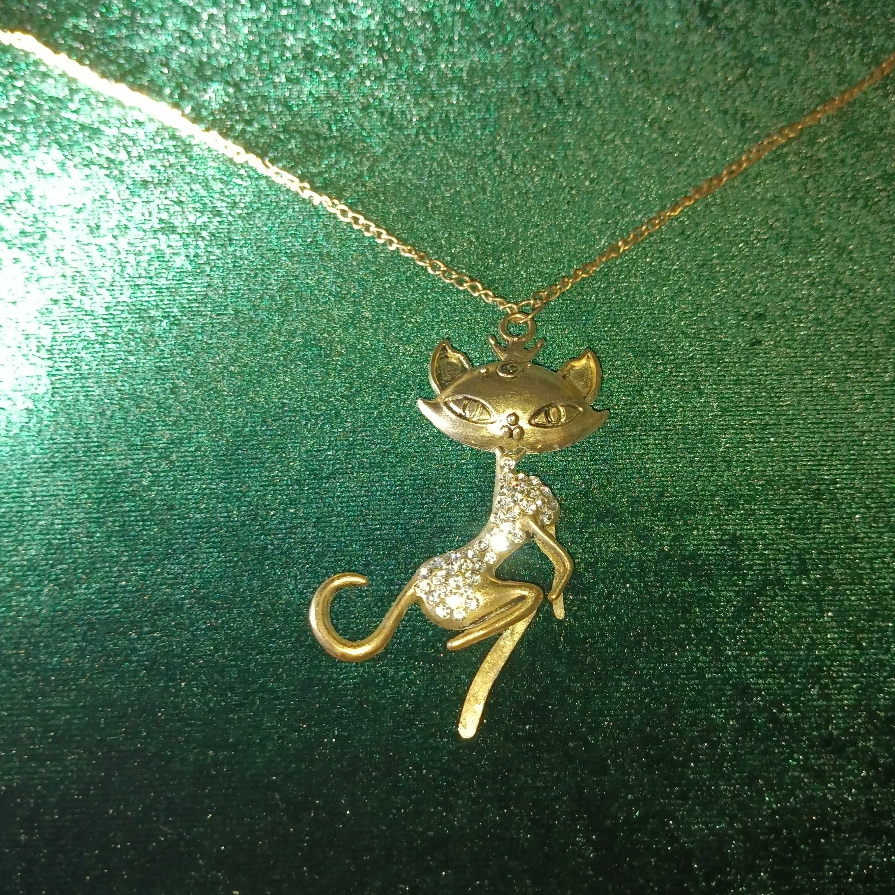 Ожерелье латуневая кошка с камнями