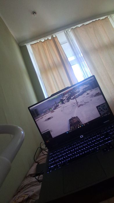 Продам новбук ігровий LOQ15IAX9 Type 83 gs.NVIDIA® GeForce RTX™ 4060-8