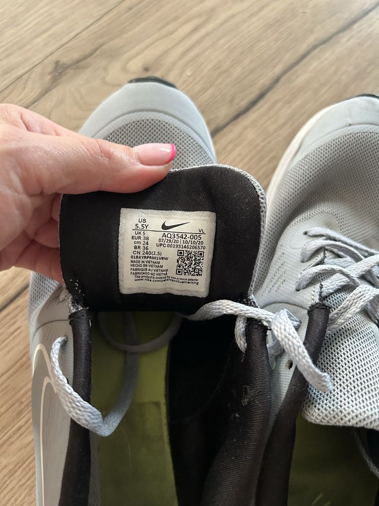 Buty sportowe adidasy dla chłopca Nike Star Runner r 38