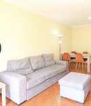 Sofa de sala com puff