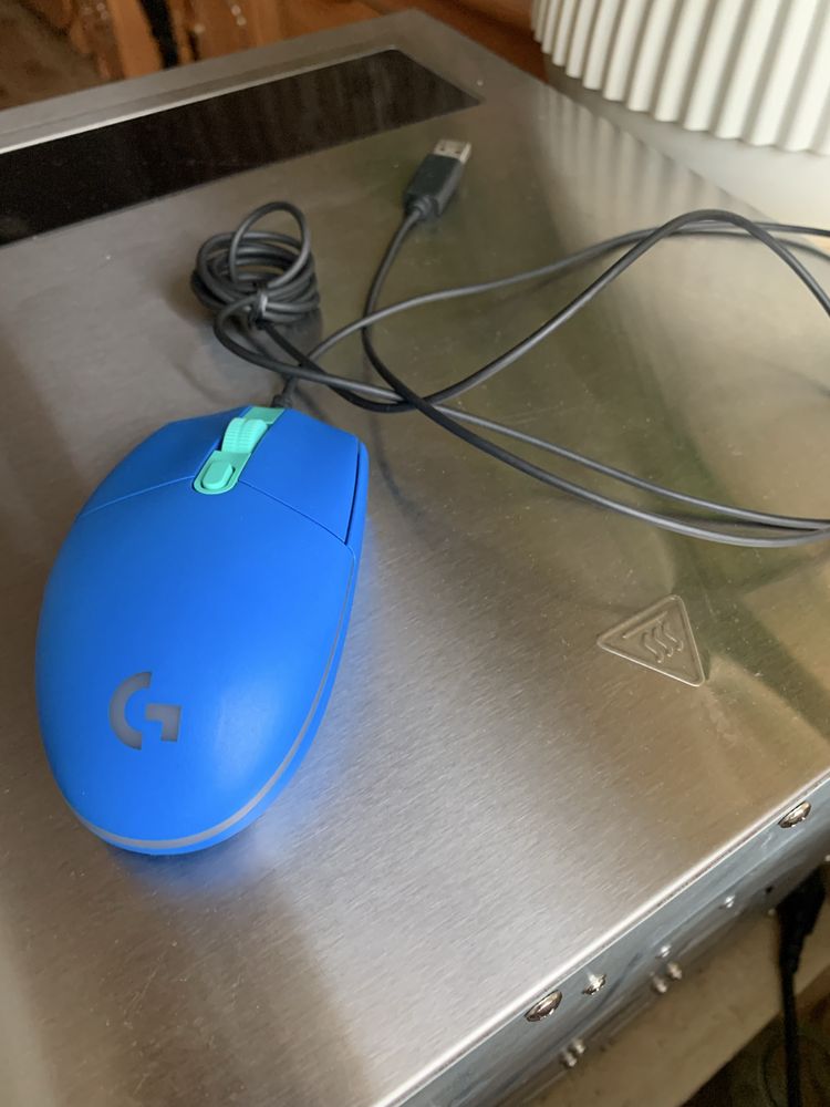 Мишка Logitech g102
