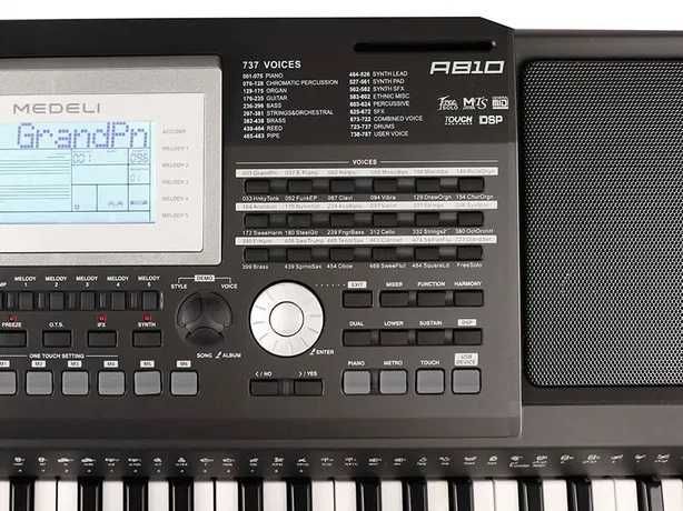 MEDELI KURZWEIL A 810 keyboard