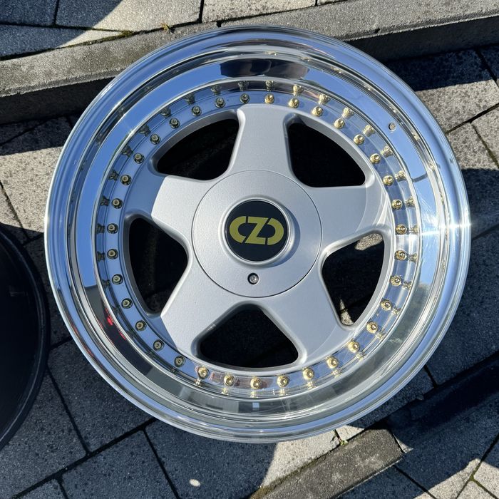 Felgi aluminiowe OZ Futura 5x120 R17 8,5/10 (bmw,e36,3tlg,mito,e46)