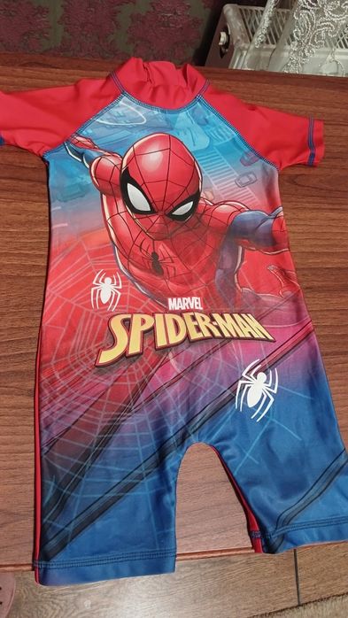 Дитячий гідрокостюм