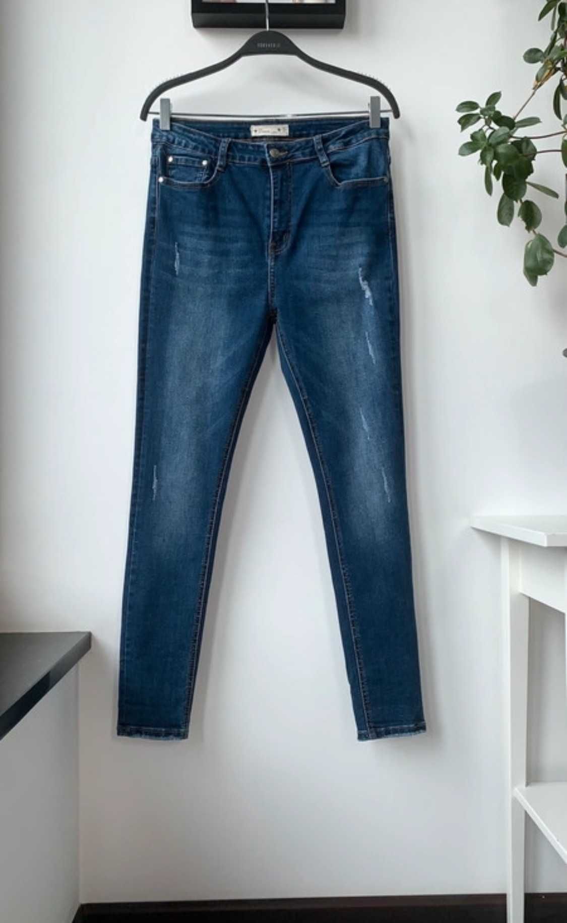 r. 42 / r. XL / Denim Life granatowe dżinsy z wysokim stanem