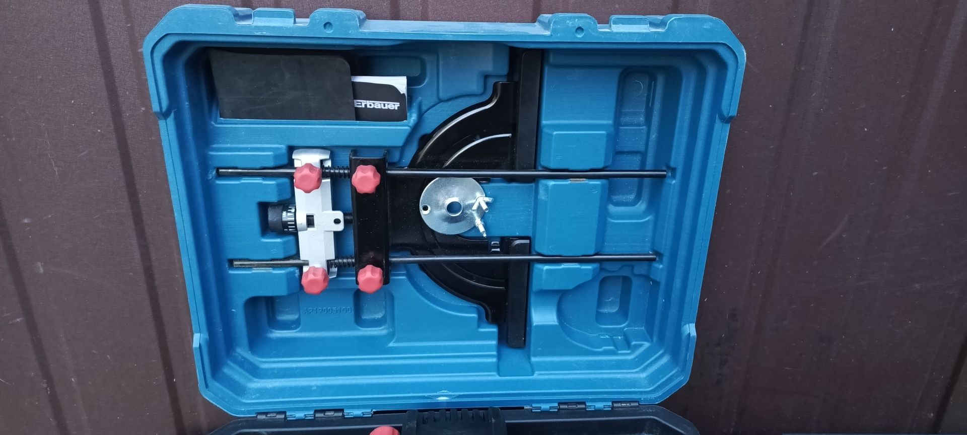 Frezarka gornowrzecionowa erbauer 2100w er2100