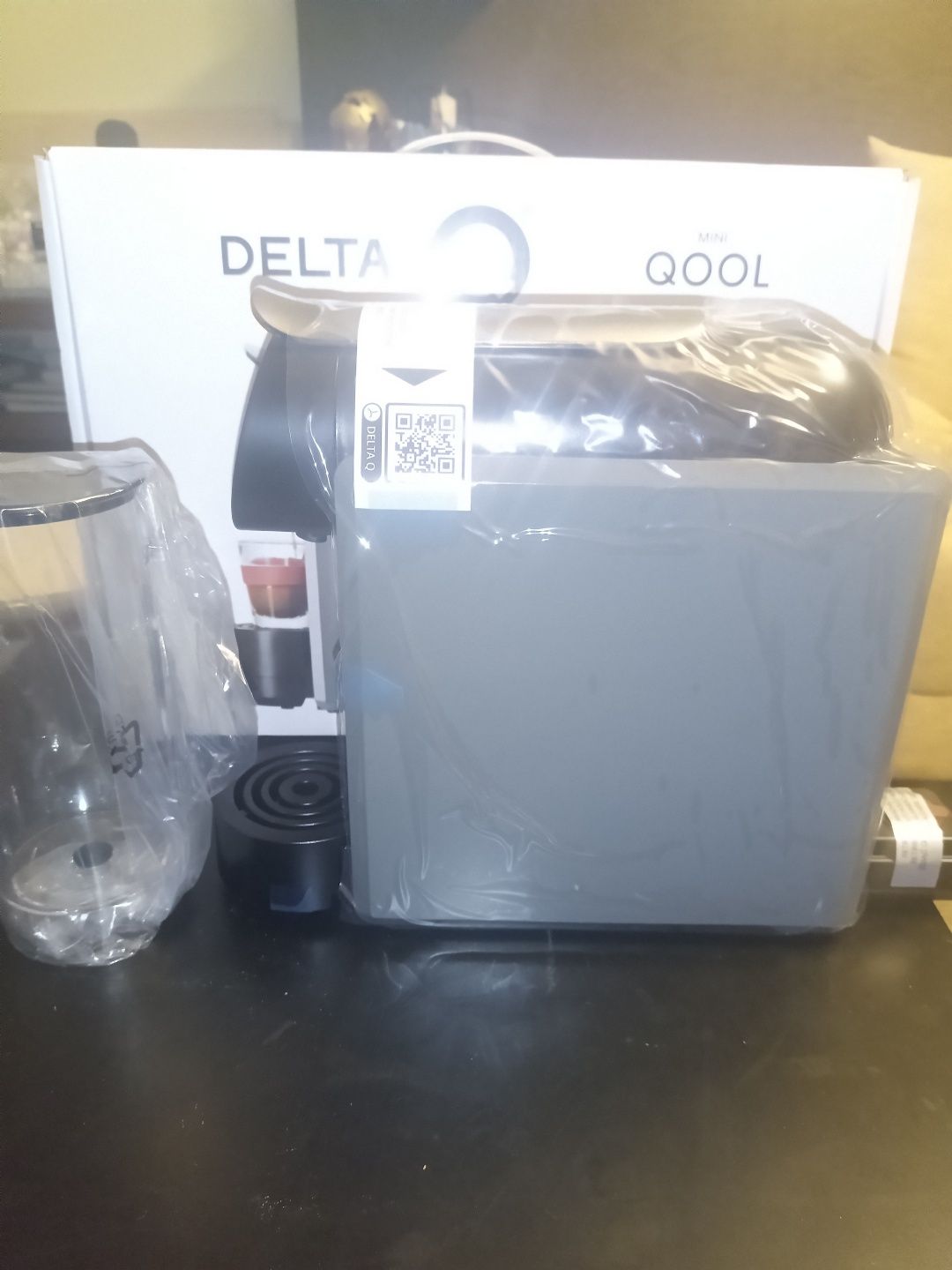 Delta QOOL mini. Ekspres na kapsułki