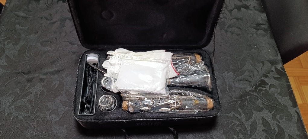 Clarinete da marca Júpiter do modelo JCL 700-NQ novo
