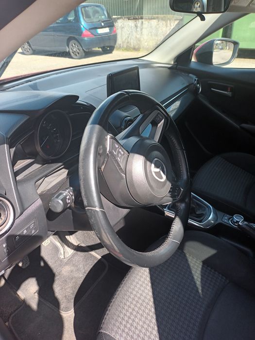 Mazda 2 skyactiv 2017 gasolina
