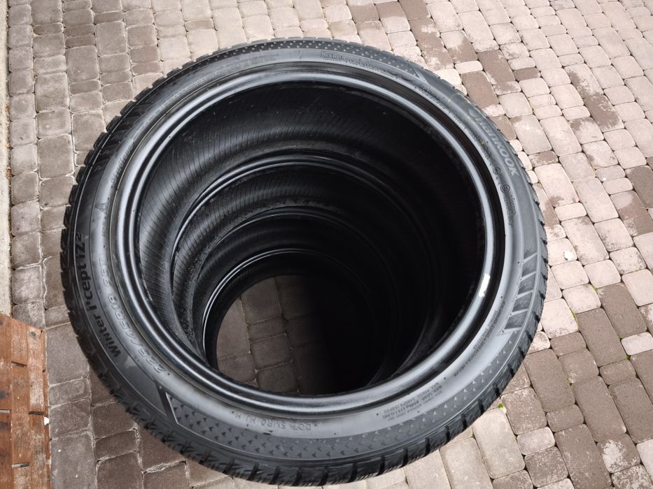 Зимові шини Hankook Winter ICept 225/45/R18