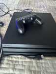 Sony Play Station 4 pro 1tb