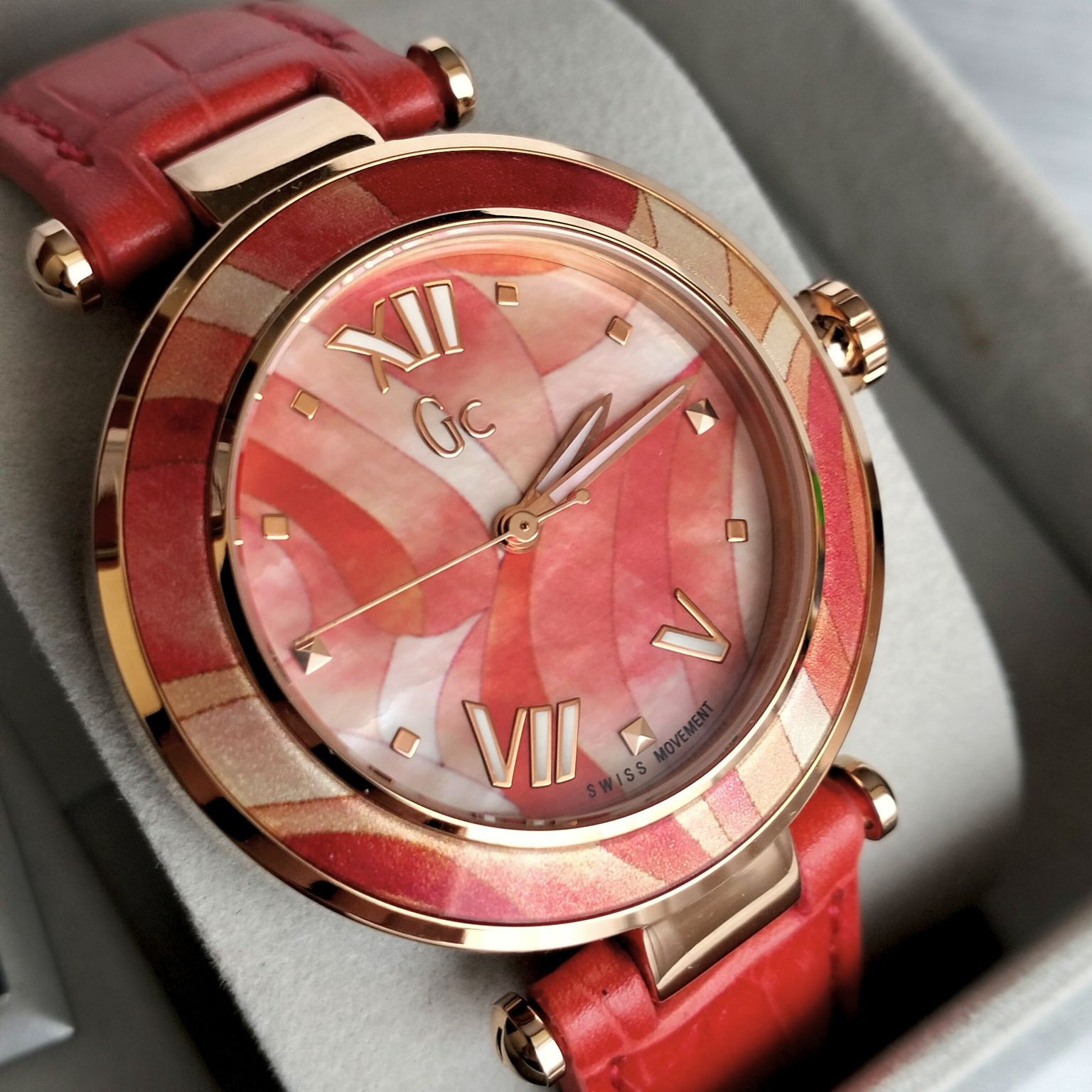 Жіночий годинник GC , Guess Collection,  Swiss