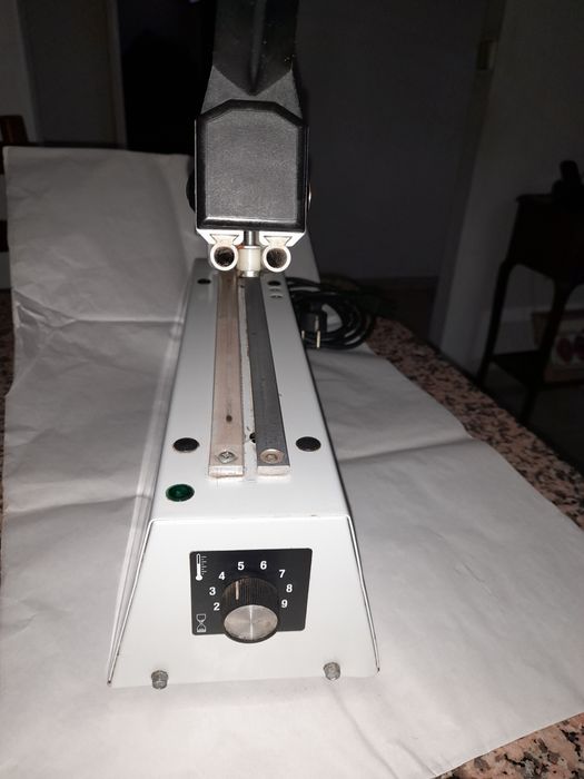 Máquina  de fechar sacos  23 5 cm