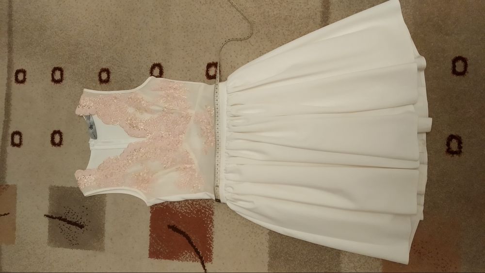 Sukienka z koronką rozm. 34