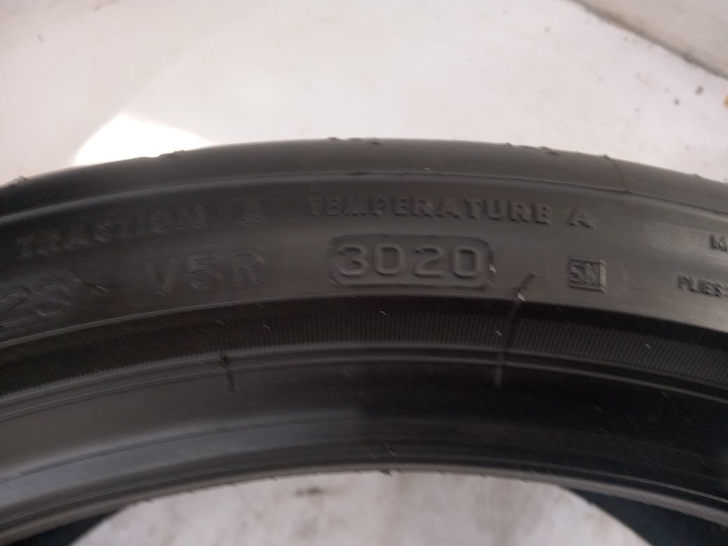 Opony letnie 245/35R19 Bridgeston Potenza S007  jak Nowe