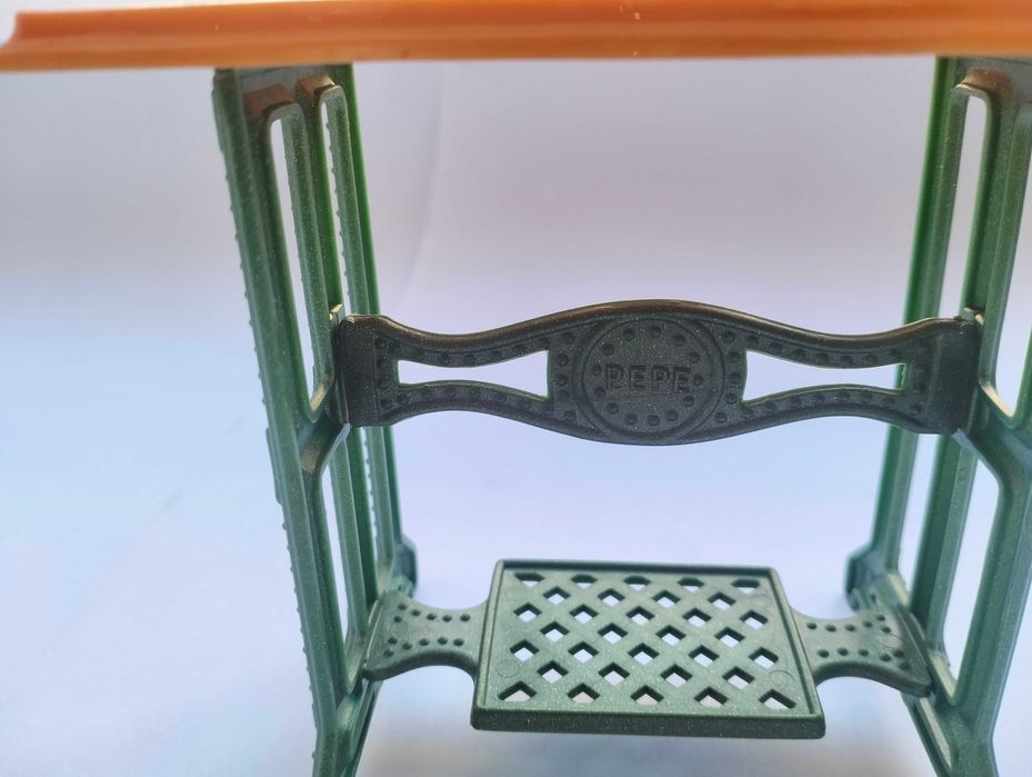 Máquina de custura - Brinquedo português PEPE - Antigo