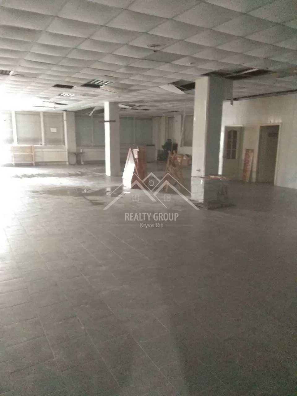 Продам  приміщення під бізнес , магазин, бар, спортклуб.