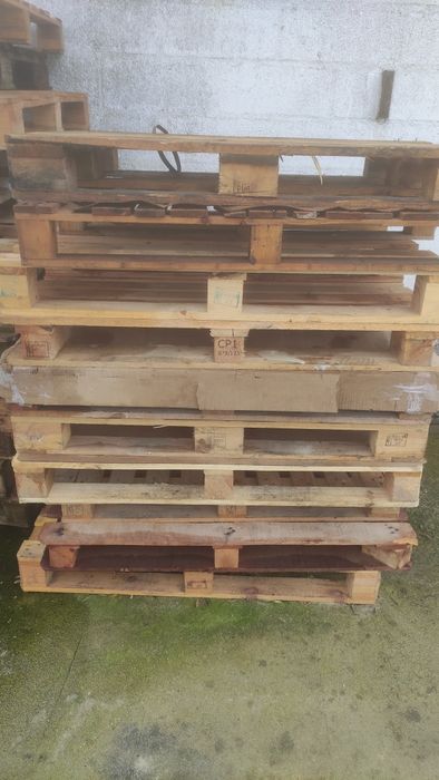 Paletes de madeira