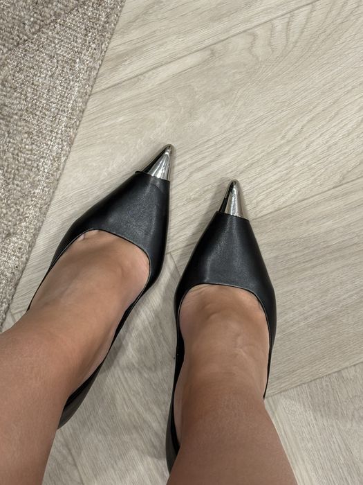 Шкіряні туфлі від  Mango 39