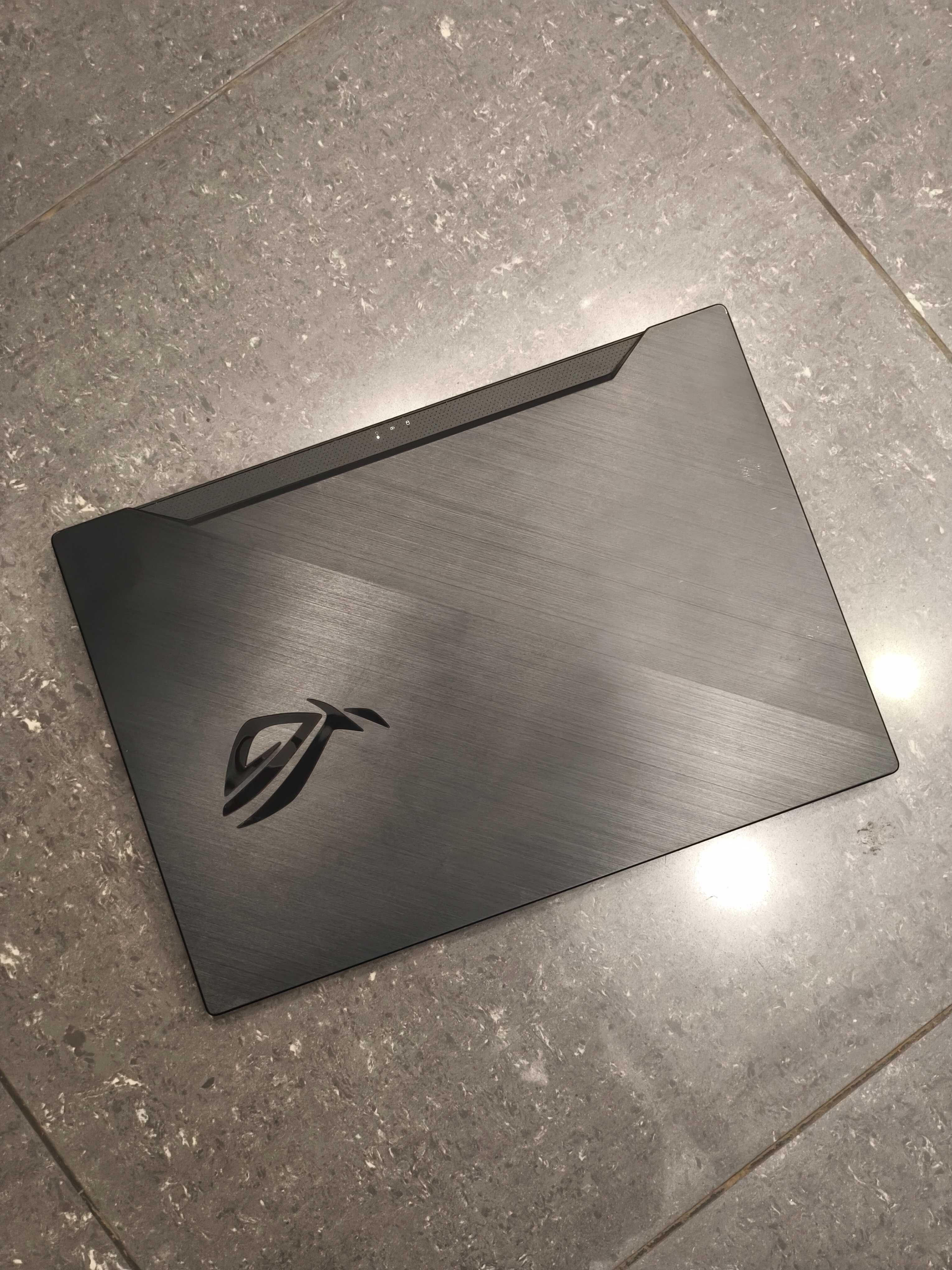 Asus ROG Zephyrus M15 GU502G  i7-9750H  RTX2060  16GB DDR4  SSD1TB