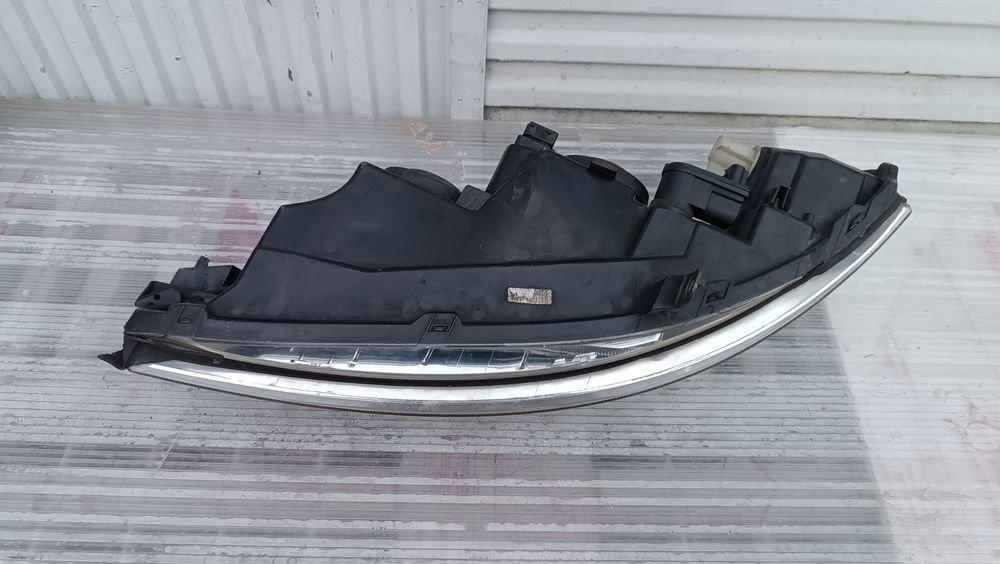 Vendo farol direito de Opel Vectra B ano 1995/2002