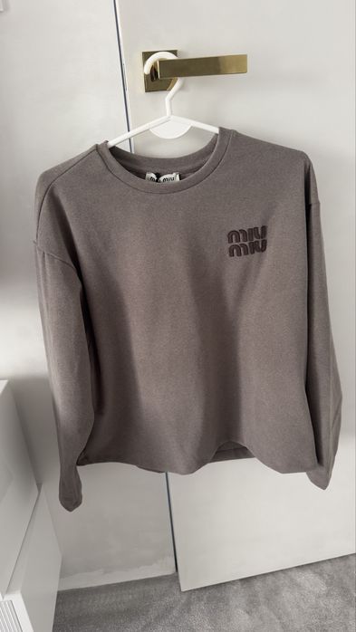 Piekny dres Miu miu rozmiar L brąz fango Premium