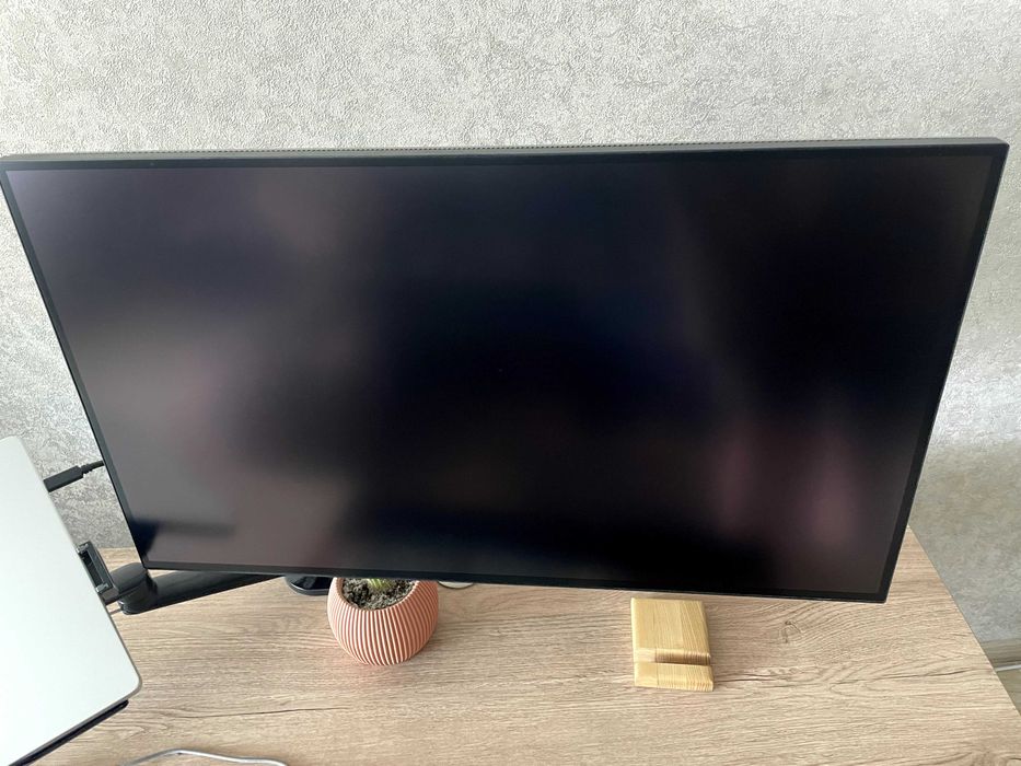 Dell UltraSharp 27 4K USB-C Hub Monitor - U2723QE