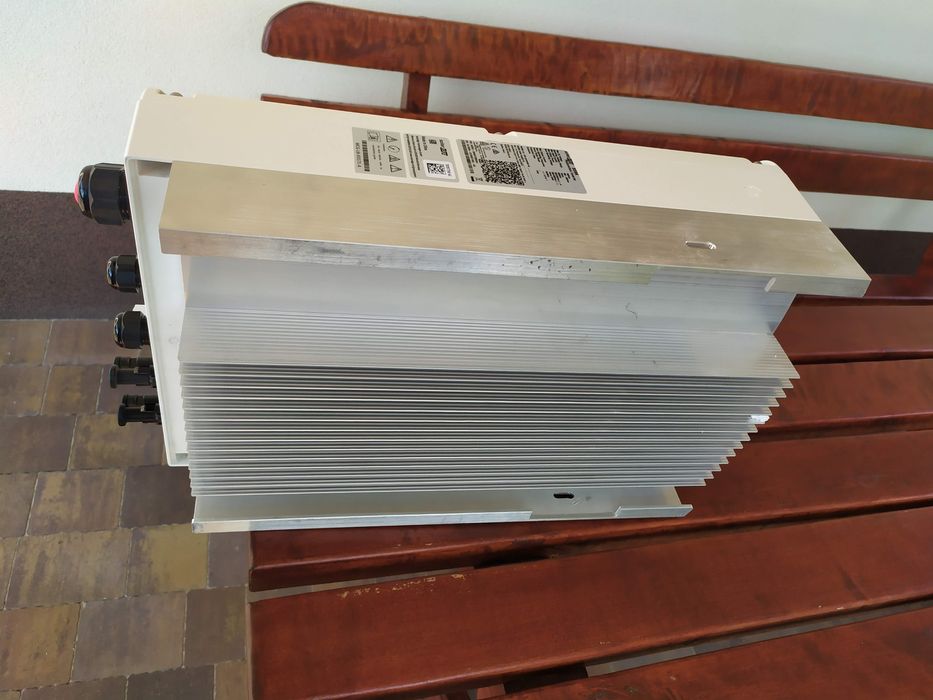 Sprzedam falownik solaredge 6kw