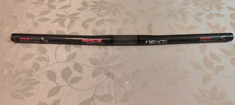 Guiador Race face de carbono