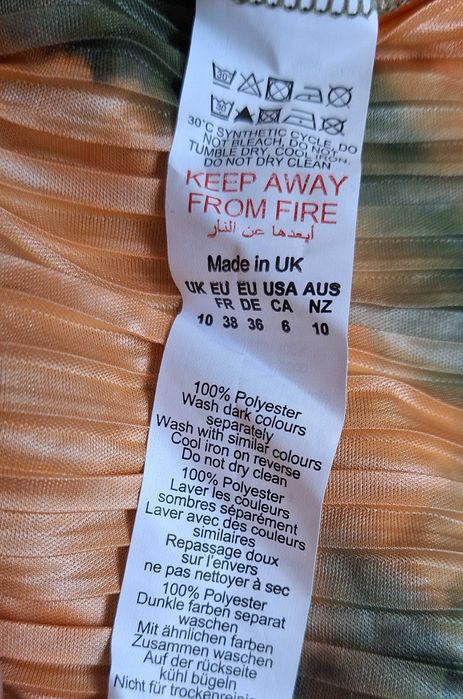 Krótka sukienka PrettyLittleThing rozmiar M