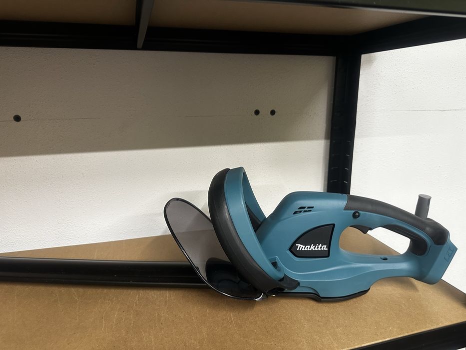 Nożyce do żywopłotu Makita DUH523