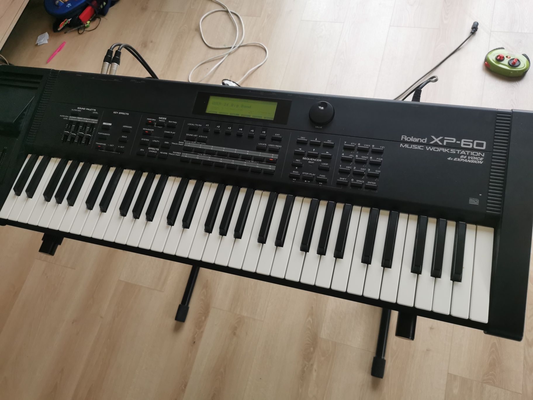 Roland xp60. Roland korg Yamaha