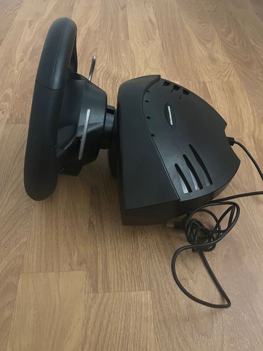 Volante ps comprado em maio. Como novo