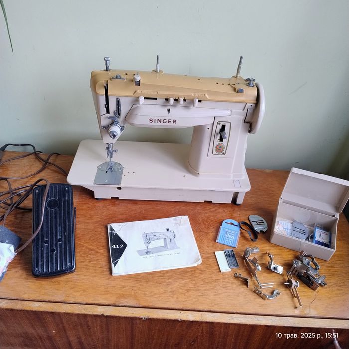Швейна машинка Singer 412G