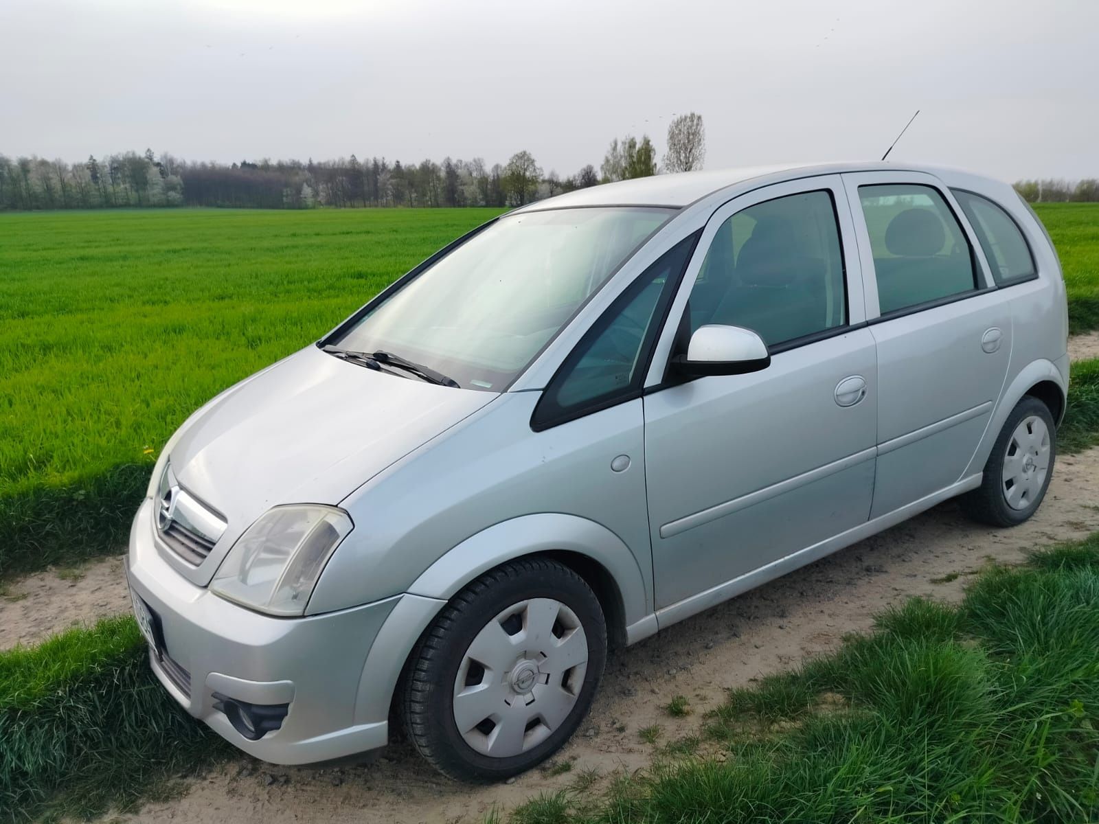 Sprzedam Opla Meriva 1.4 benzyna 2008r.