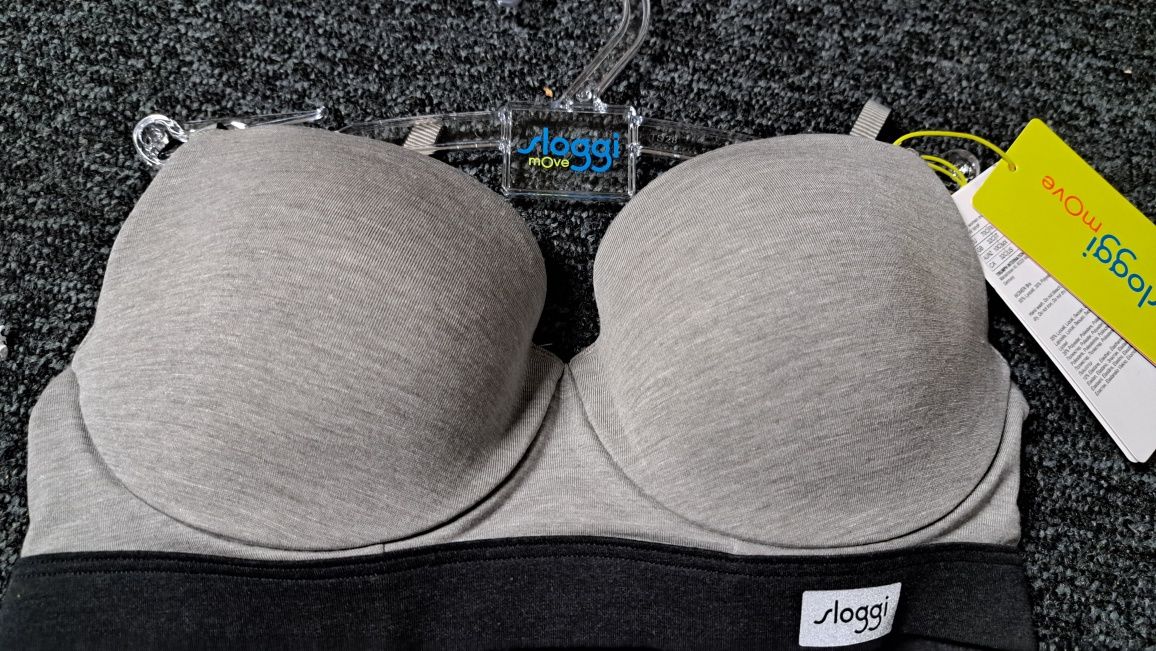 Biustonosz sportowy sloggi by Triumph w rozmiarze 70C,