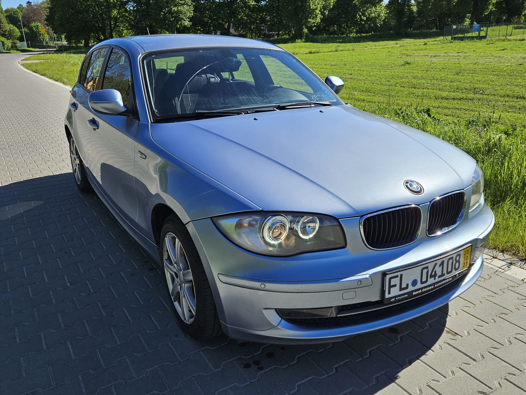 Bmw 1 2.0 benzyna 128 tys przebiegu * 2009/2010 rok