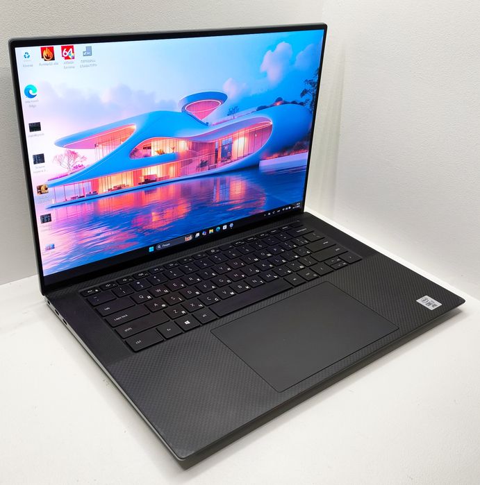 Dell Precision 5550 Графічна станція/15,6 4K Tuch/i7/32/T1000 DDR6 4Gb