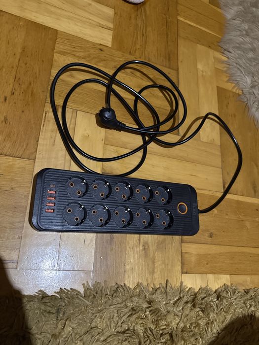 Listwa zasilająca 10 gniazd + usb