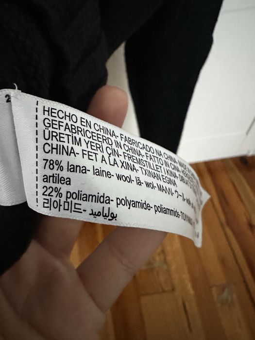Sweter wełniany Massimo Dutti