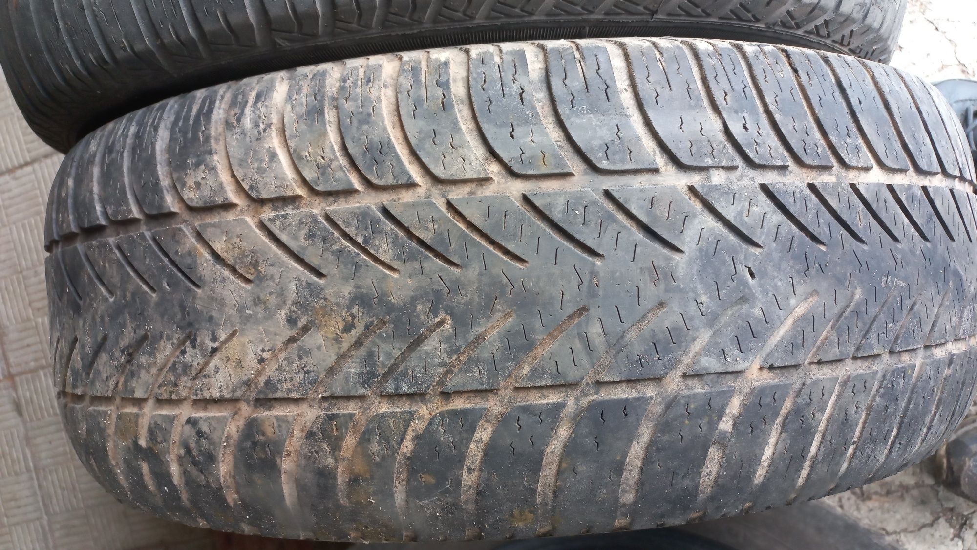 Резина 235/60/R 16. 1000 грн/ 5 колёс