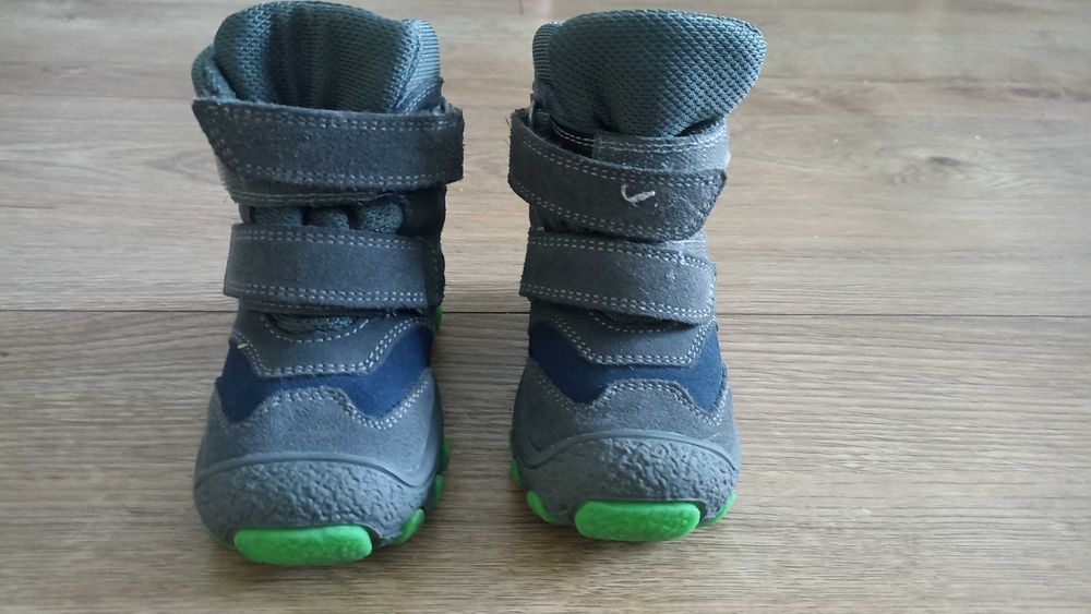 Buty dziecięce zimowe